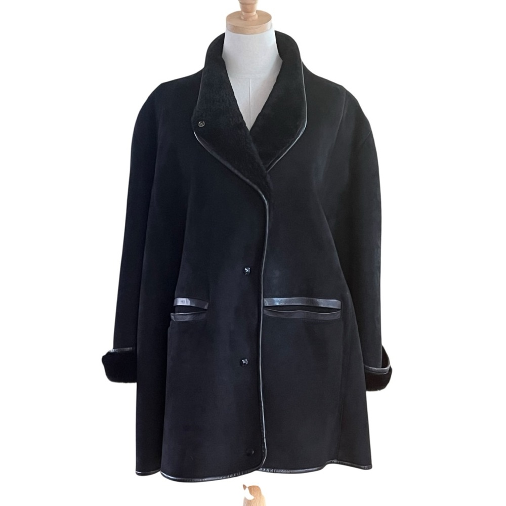 Claude Montana Pour Ideal Cuir Black Shearling Suede Swing Coat 1980s Designer